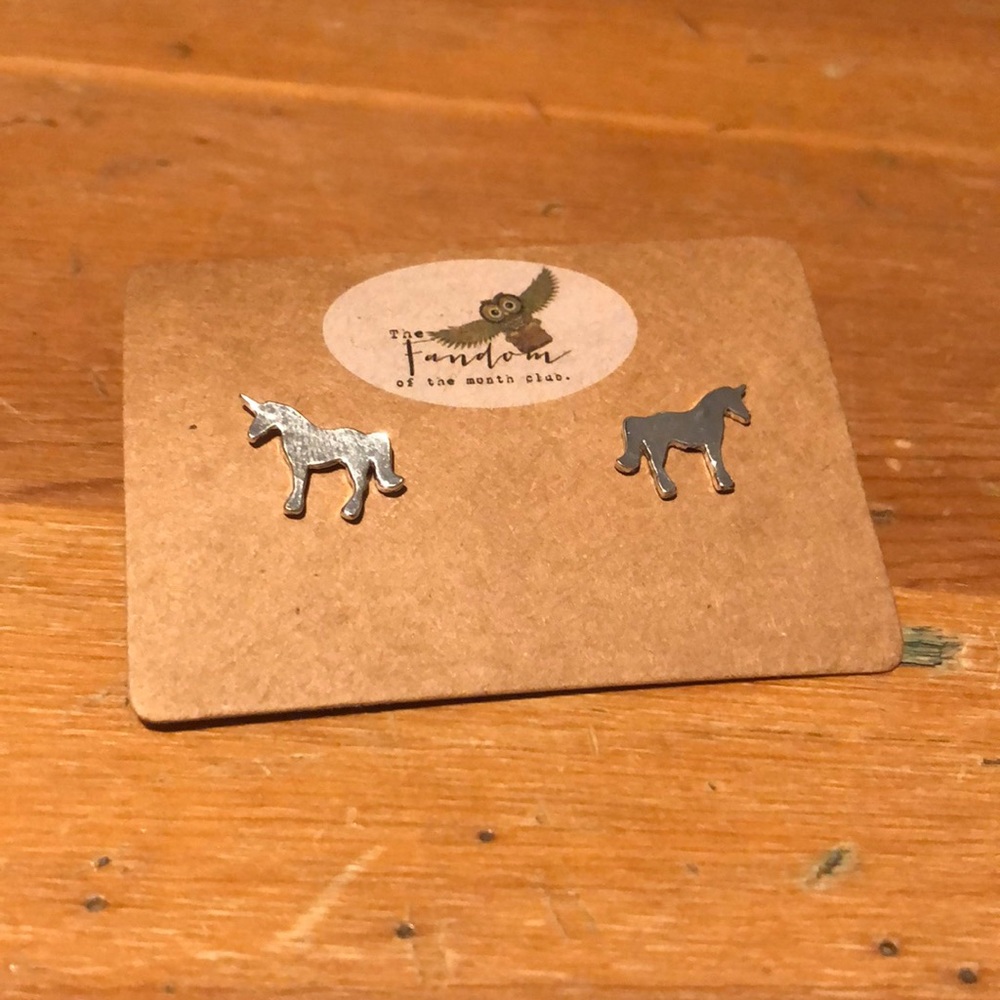 4/$10 Unicorn earrings